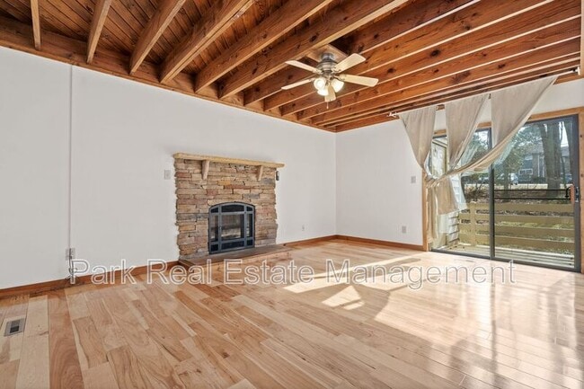 Photo - 205 W Poplar Ave Unit E