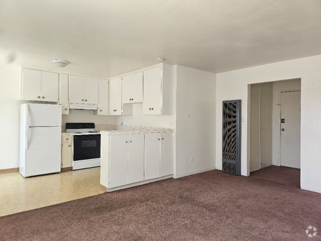 Building Photo - 1025 N Madison St Unit 3 Rental