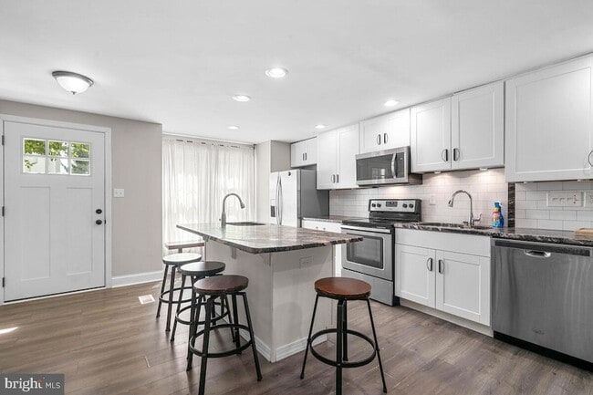 Photo - 8609 Hawk Run Terrace