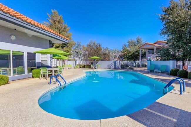 Building Photo - The Palisades Rental