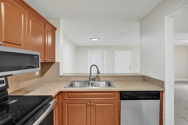 Photo - 10773 Cleary Blvd Unit 111