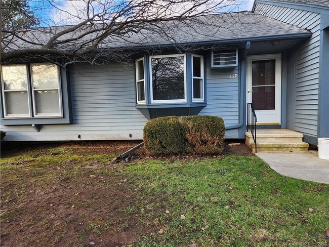 Building Photo - 1 Abbott Rd Unit 167