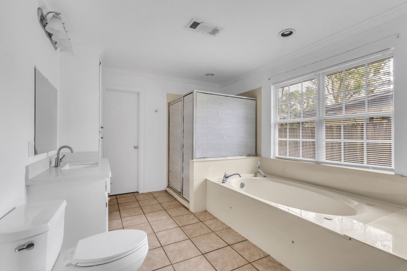 Photo - 8745 Kimberly Dr