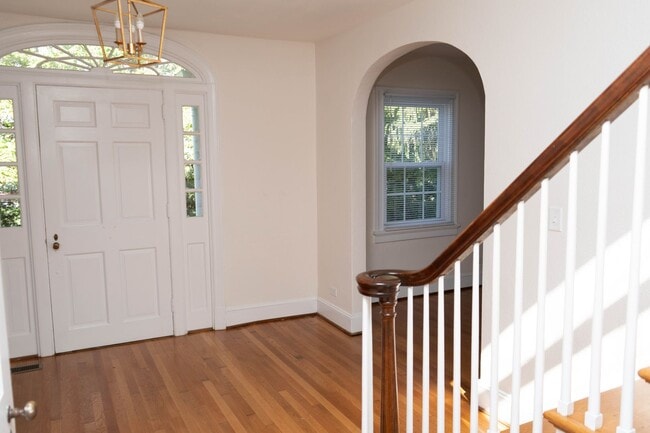 Photo - 3 Bedroom Home Located Near UVA