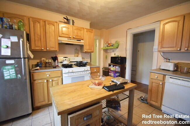 Photo - 14 Lourdes Ave Unit 2