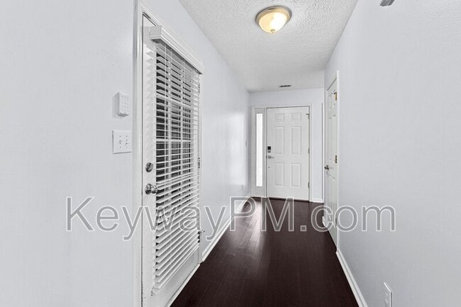 Photo - 4794 Orchard Hill Dr