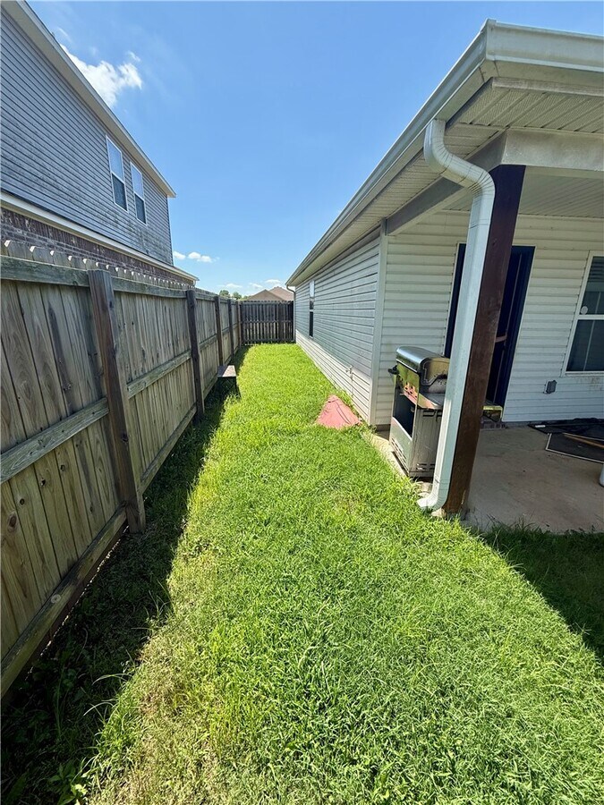 Photo - 1334 S Kingfisher Ln