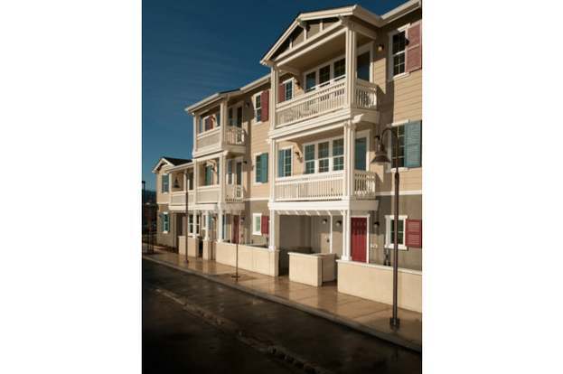 Photo - 643 Turnbuckle Dr