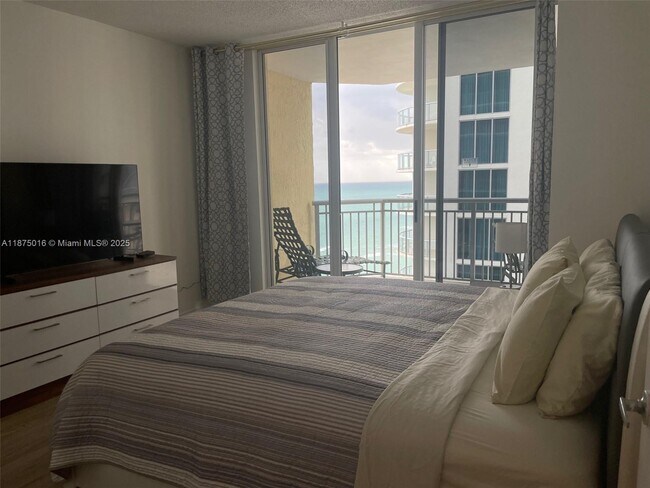 Photo - 17375 Collins Ave Unidad 1903