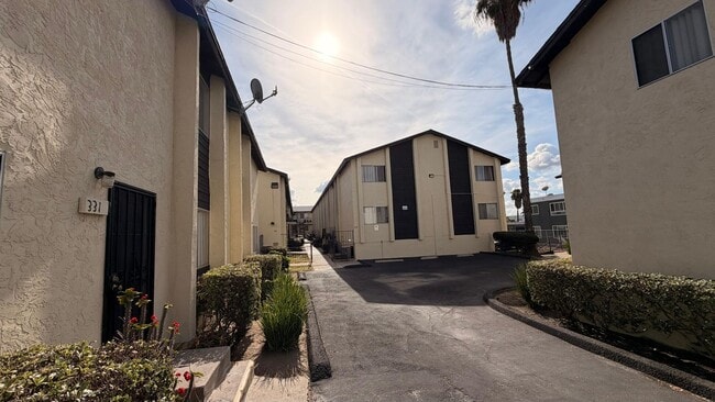 Photo - 331 S 49th St Unit 331