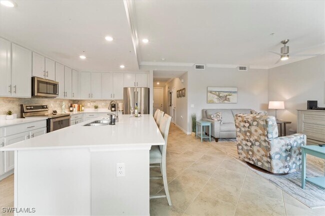 Photo - 6058 National Blvd Unit 323