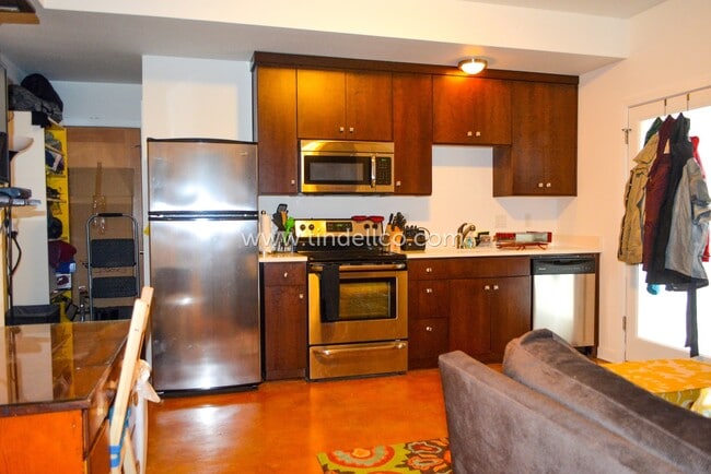 Photo - 4936 N Haight Ave Unit ADU -  B