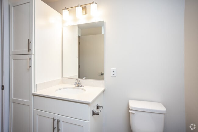 1BR, 1BA - A/627 SF