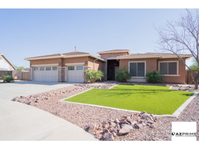 Stylish 4/2.5 Goodyear Home with Solar &am... - Stylish 4/2.5 Goodyear Home with Solar &am...