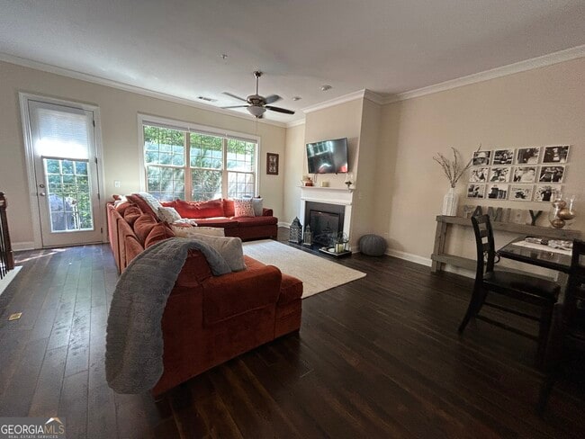 Photo - 2413 Tenor Ln