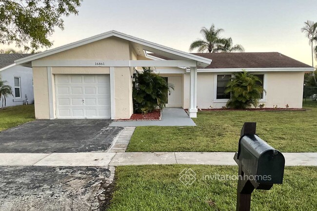 Photo - 16861 Royal Poinciana Dr Casa