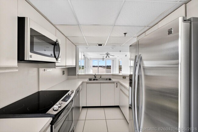 Photo - 3901 S Flagler Dr Unit 901