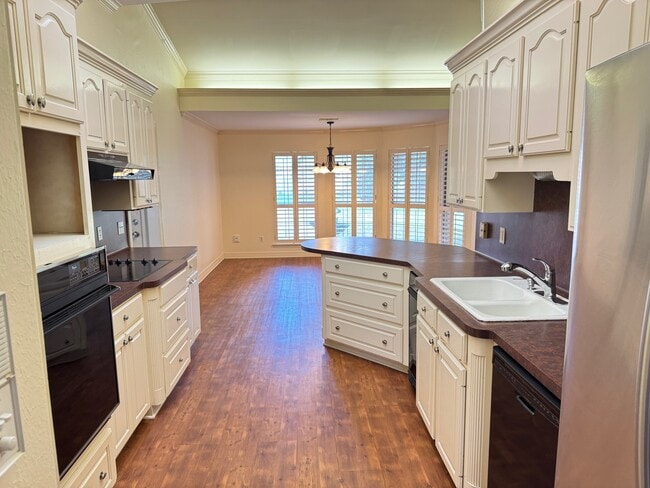 Photo - 1601 S Lexington Dr