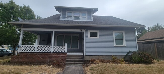 Photo - 1034 NE Davis St House