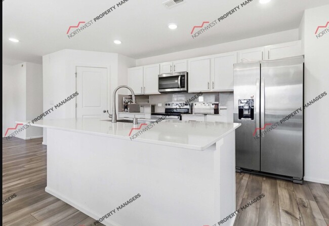 1425 Salzer Crk Dr