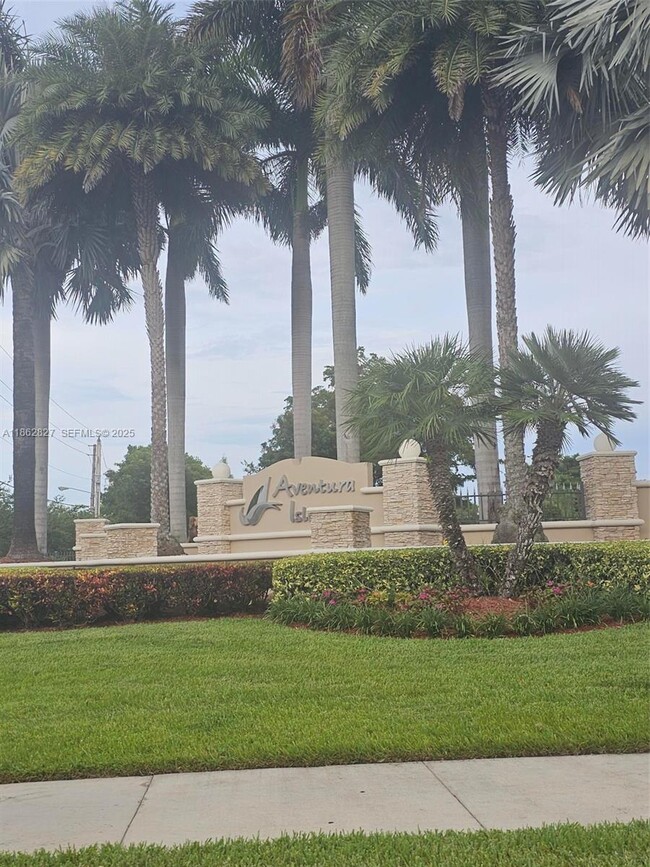 Building Photo - 362 NE 194th Terrace