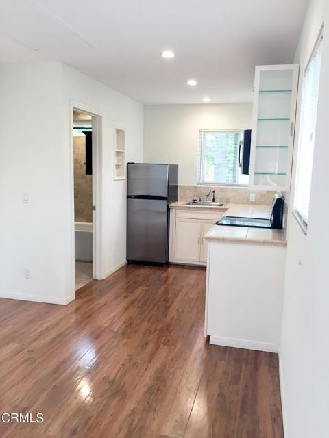 Photo - 648 Cypress St