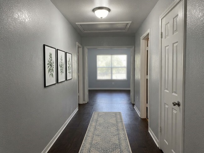 Photo - 18307 Tupper Bend Ln