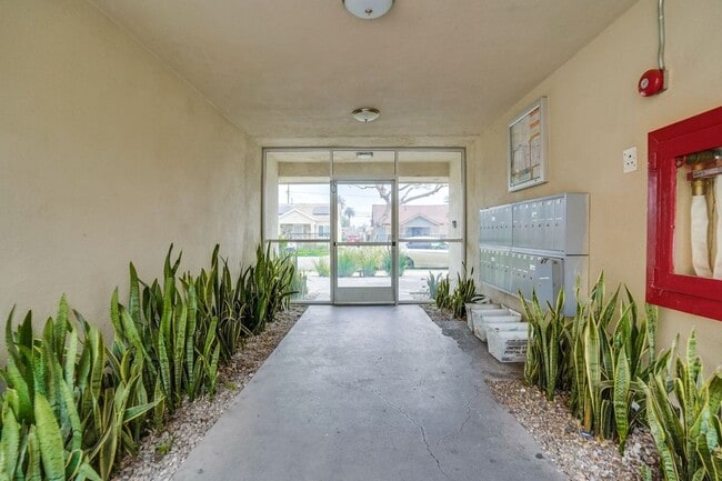Photo - Pet Friendly Apartment Complex in South LA - Gated Parking, Laundry In-Units, Manager On-Site