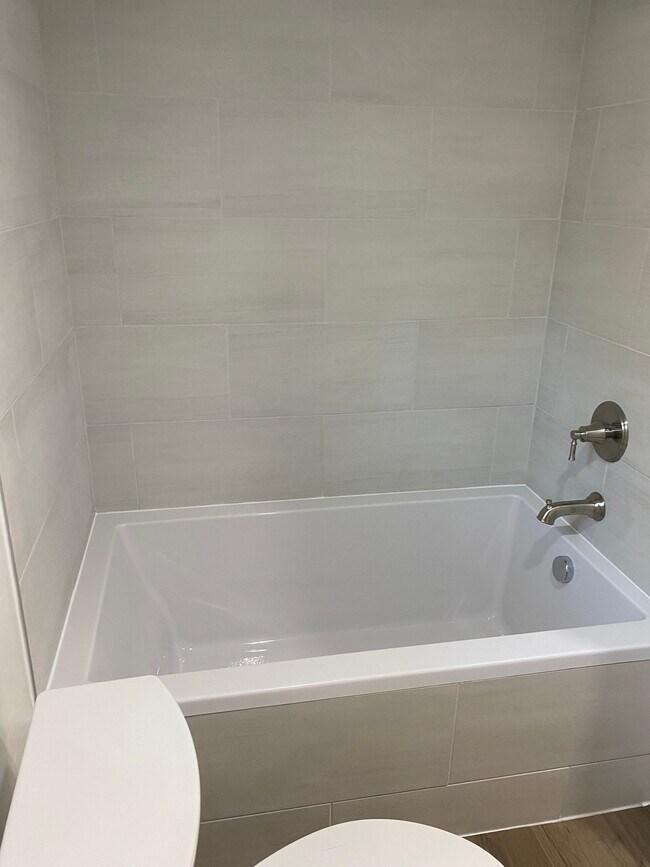 Photo - 1028 S 700 E