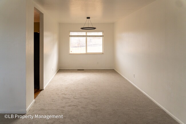 Photo - 8150 E Linvale Pl