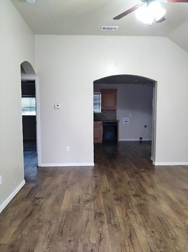 Photo - Sunview Homes - W Tonner Unit 203 W Tonner