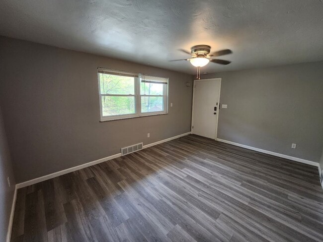 Photo - 251-253 Dakota Ave. Unit 251 Dakota Ave.