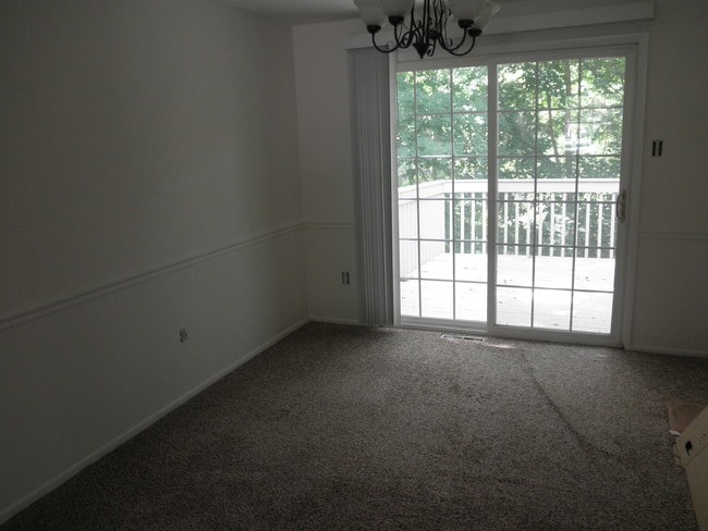 Photo - 124 Treeview Dr