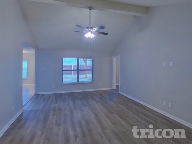 Photo - 185 Presidents Way