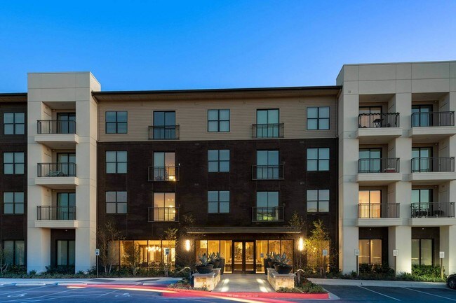 Ideally located in Hill Country, minutes from Downtown Austin, TX