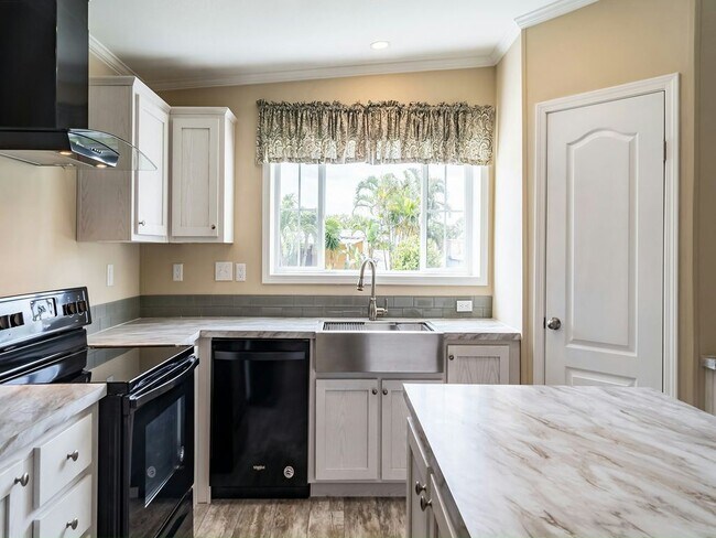 Photo - 7431 43rd Way N