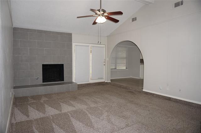 2308 Warwick Ct