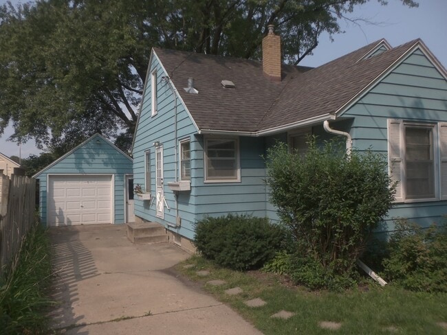 Photo - Engaging Cape Cod In An In-town Location!