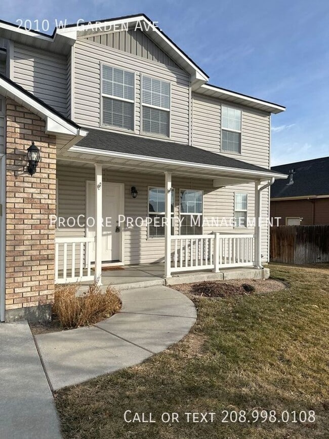 Photo - $2195/Month: Spacious 4-Bed, 2.5-Bath Home with 3-Car Garage on Expansive Lot
