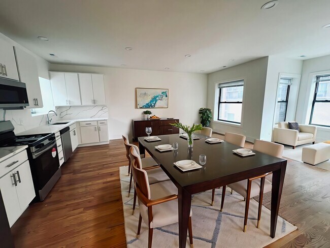 Photo - 652 W Gordon Ter Unit 2E