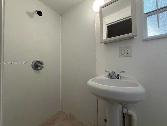 10335 NW 2nd Ct Unit 3