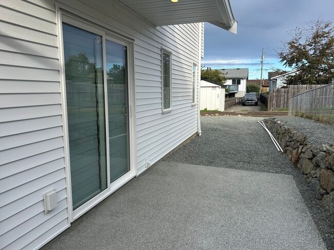 Photo - 386 Wakesiah Ave Unit Carriage