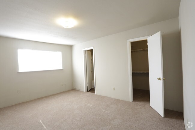 Photo - The Atrium At 5606