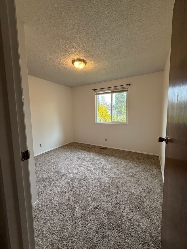 Photo - 3 Bedroom, 1 Bathroom House in Bellingham