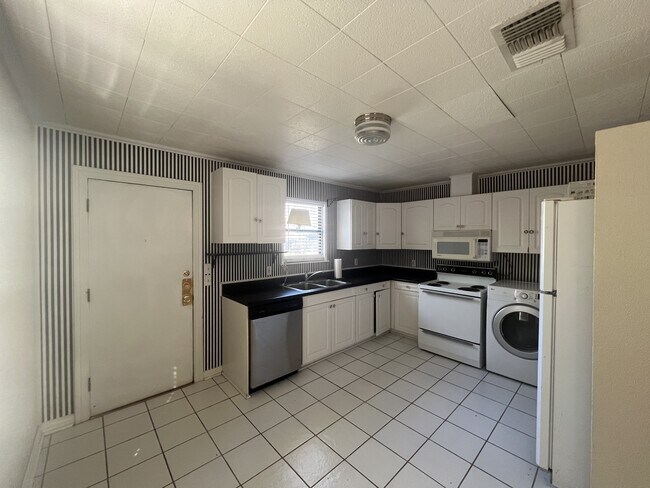 Photo - 3106 30th St