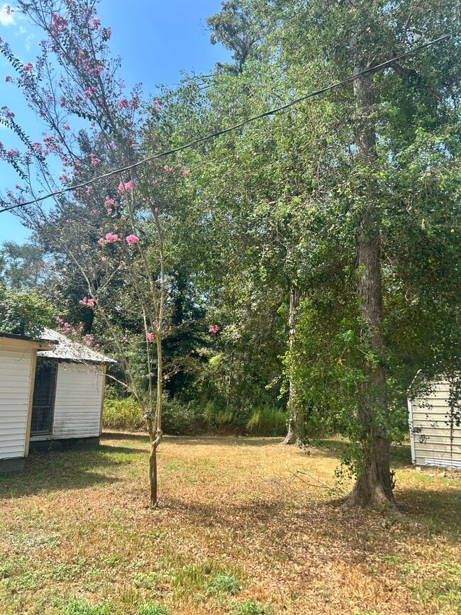 1110 Greenbelt Dr
