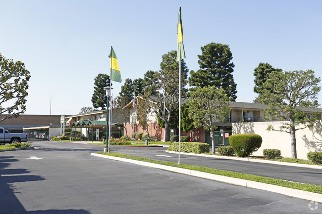 Building Photo - Garden View Apartments