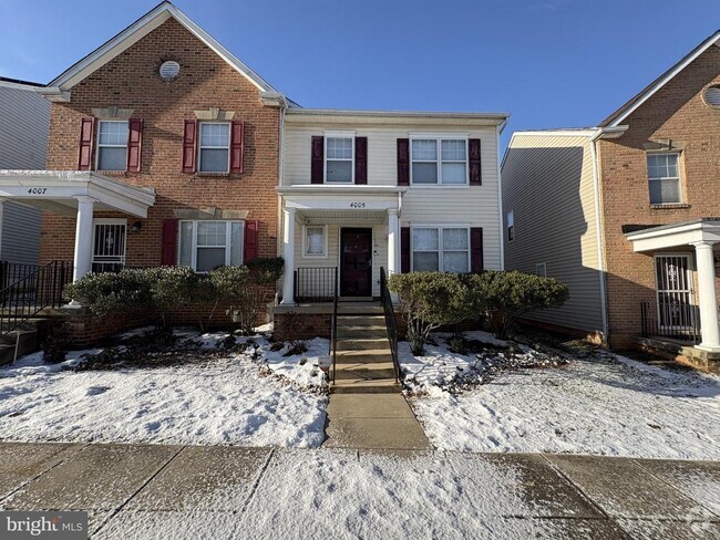 Building Photo - 4005 Blakney Ln SE Rental