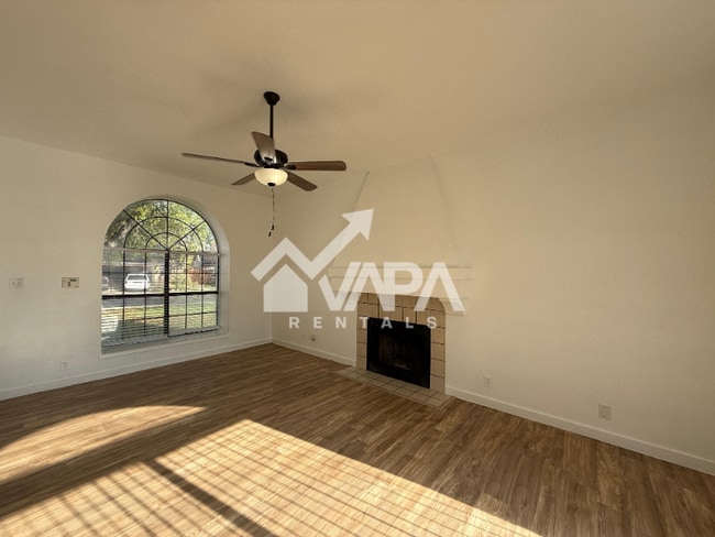 Photo - 4210 Sunrise Creek Dr