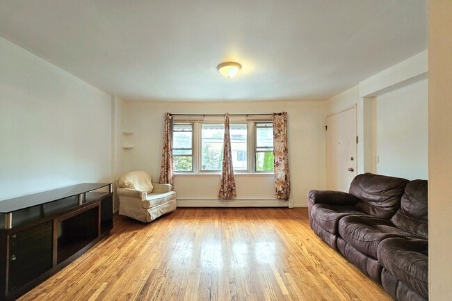 Photo - 41 Alan Terrace Unit 1